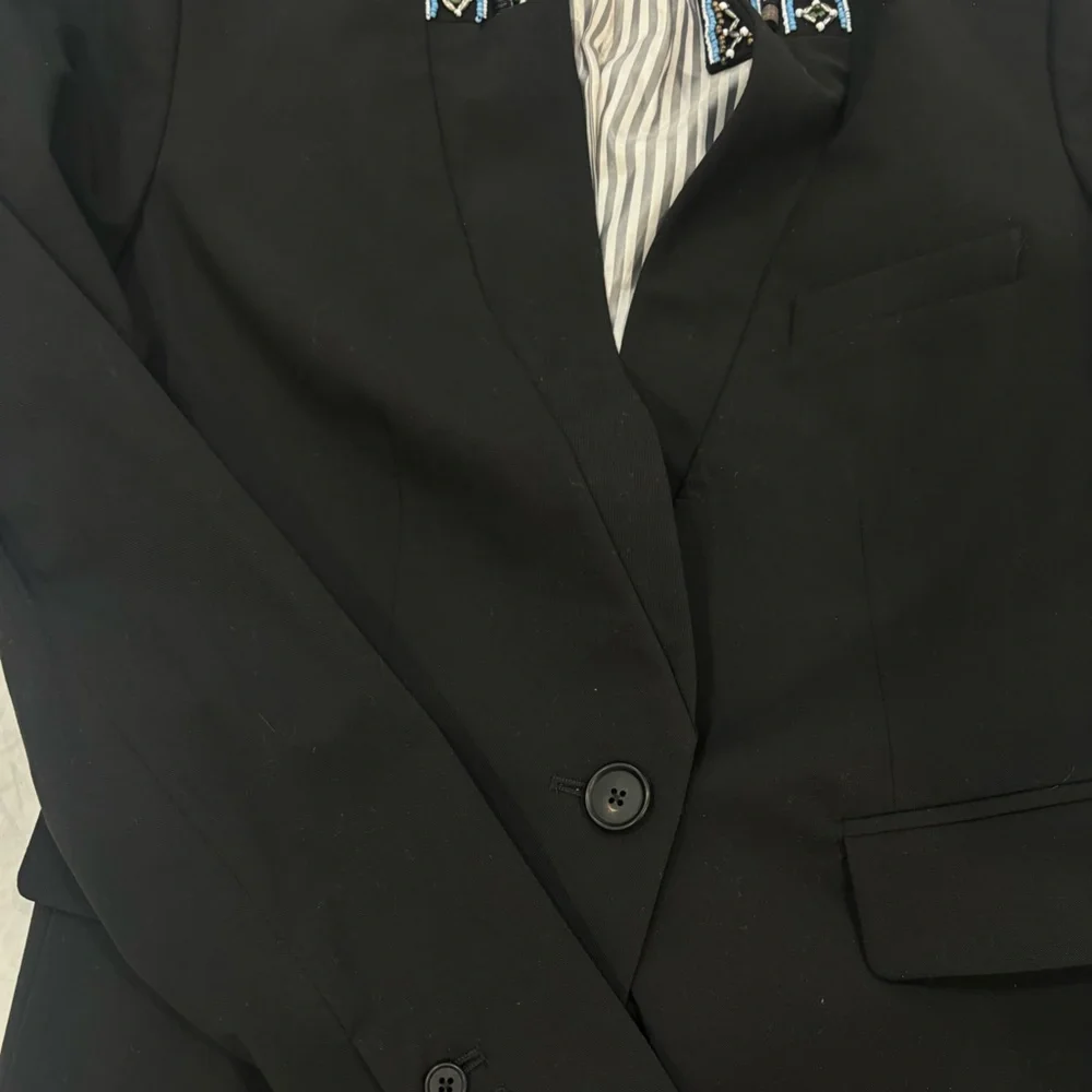 Veronica Beard Black Beaded Collar Blazer - Picture 4 of 4